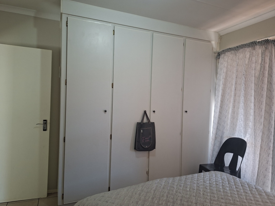 2 Bedroom Property for Sale in Safari Gardens North West